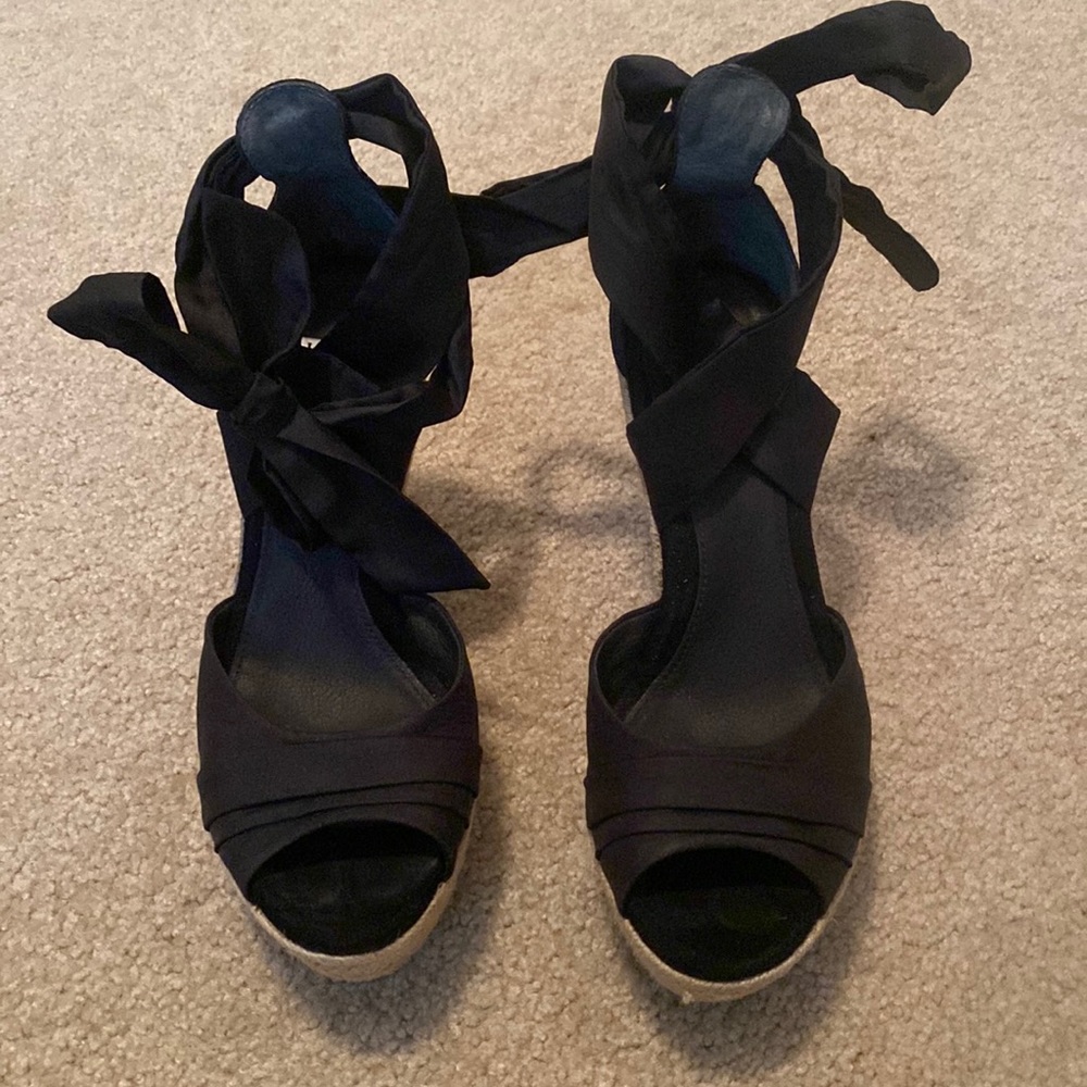 Ugg Lucianna Wedge - image 1